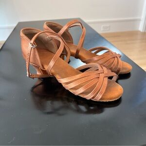 Youth girls ballroom dance shoe brown suede heel